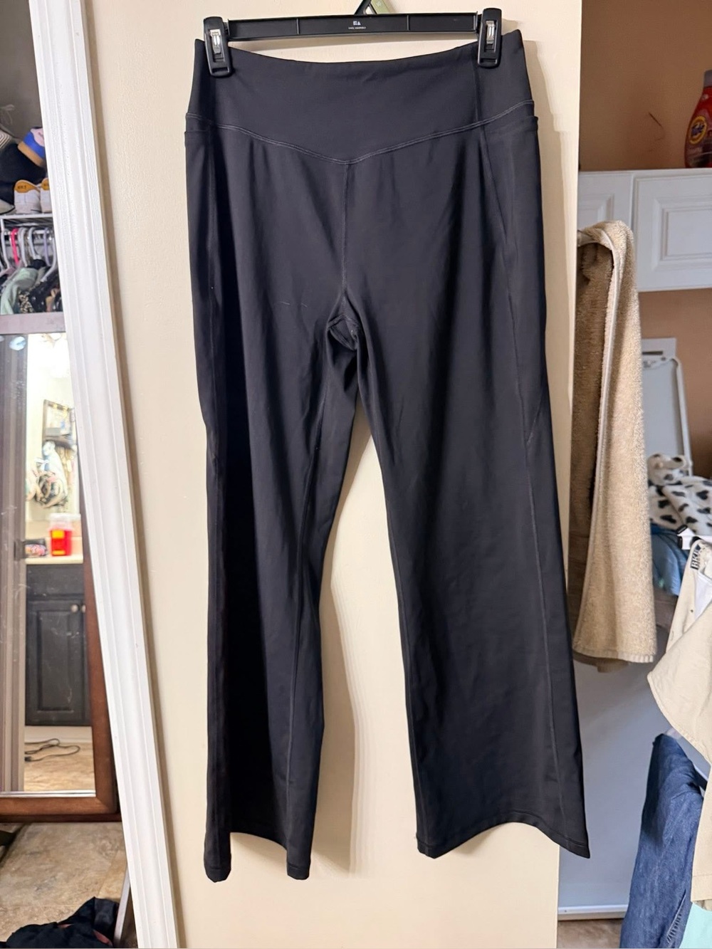 Black Women's High-Rise Flared Leggings